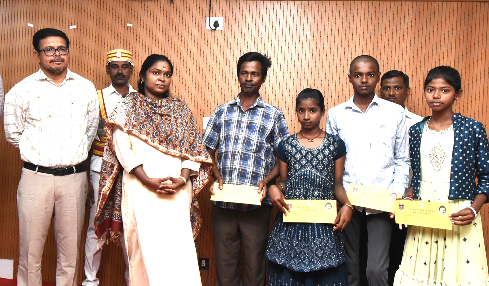 மழையால் வீடு இடிந்து உயிரிழந்தவர் குடும்பத்துக்கு ரூ.4 லட்சம் நிவாரணம்