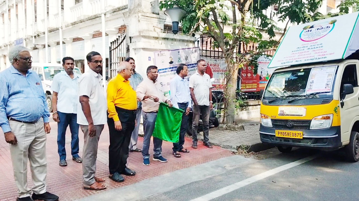 டெங்கு, சிக்கன் குனியா விழிப்புணர்வு பிரச்சார வாகனம் துவக்கி வைப்பு