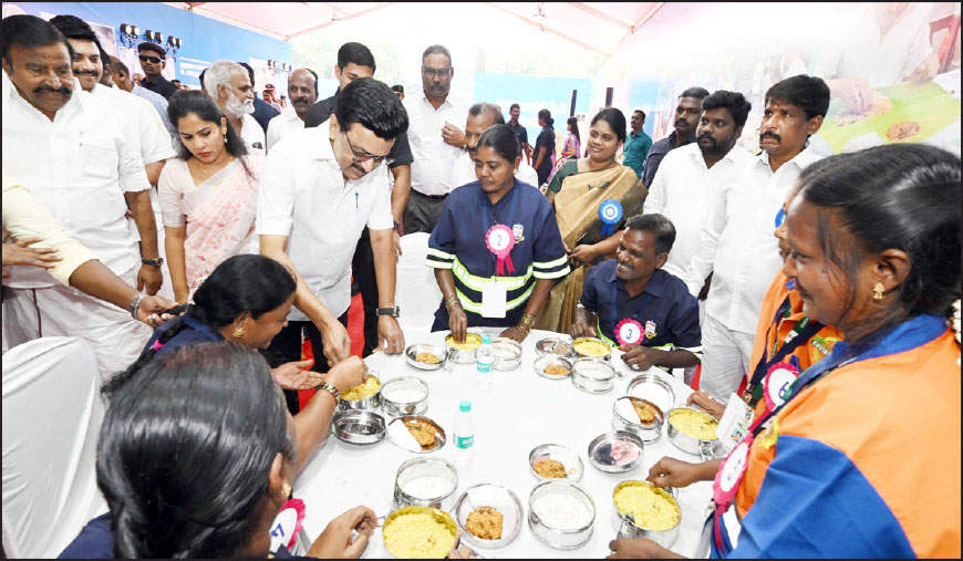 தூய்மைப் பணியாளர்களுக்கு 300 சதுர அடியில் ஓய்வறைகள்!