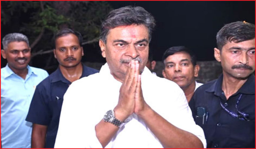 அதானி ஊழலை அம்பலப்படுத்தியதால் கட்சியை விட்டுத் துரத்திய பாஜக