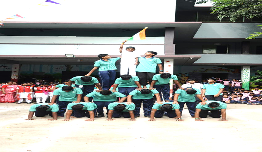 அறந்தாங்கி செலக்சன் பள்ளியில் முப்பெரும் விழா