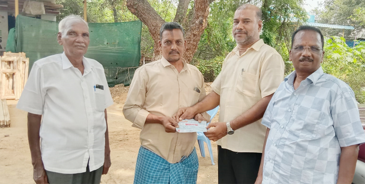அரியாக்கவுண்டம்பட்டி கிளைகள் சார்பில் தீக்கதிர் அலுவலக கட்டிட நிதி வசூல்