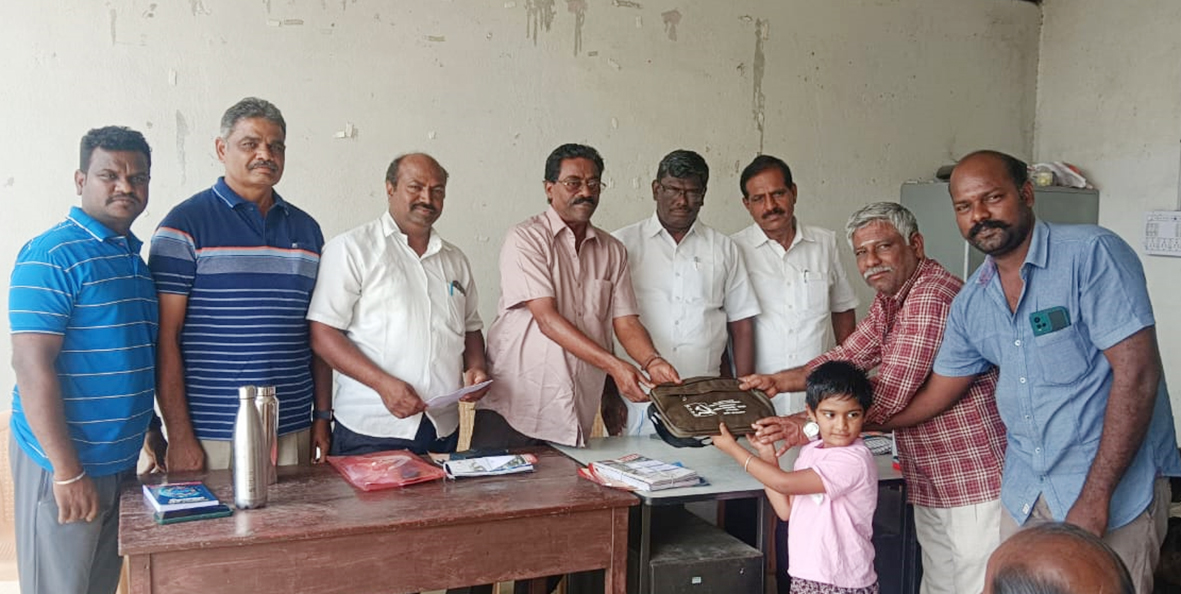 திருப்பூரில் தீக்கதிர் சந்தா ஒப்படைப்பு நிகழ்ச்சி