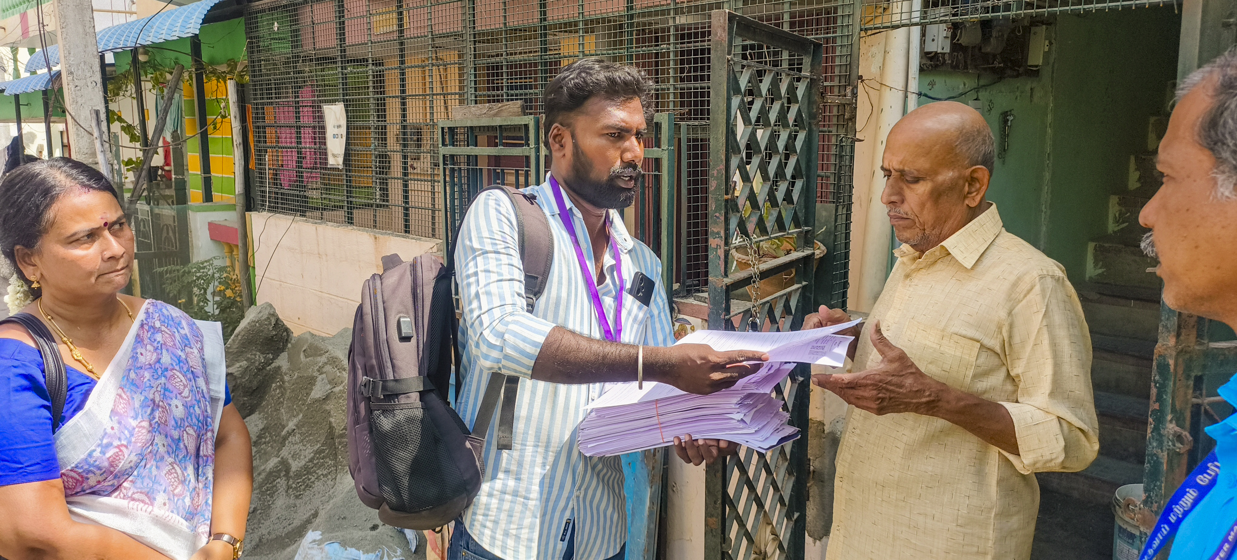 தமிழ்நாட்டில் நாளை முதல் எஸ்.ஐ.ஆர் பணிகள் புறக்கணிப்பு - வருவாய்த் துறை சங்கங்களின் கூட்டமைப்பு அறிவிப்பு