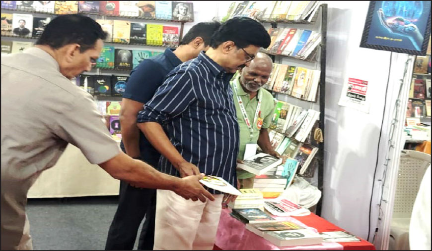 ‘பாரதி புத்தகாலய’ அரங்கிற்கு வந்த முதலமைச்சர்!