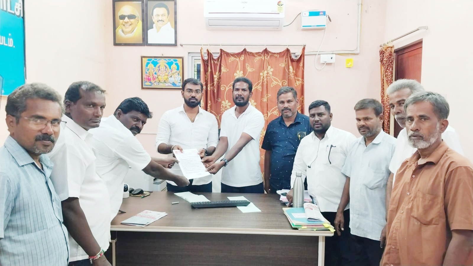அடிப்படை வசதிகளை செய்து தரக் கோரிக்கை