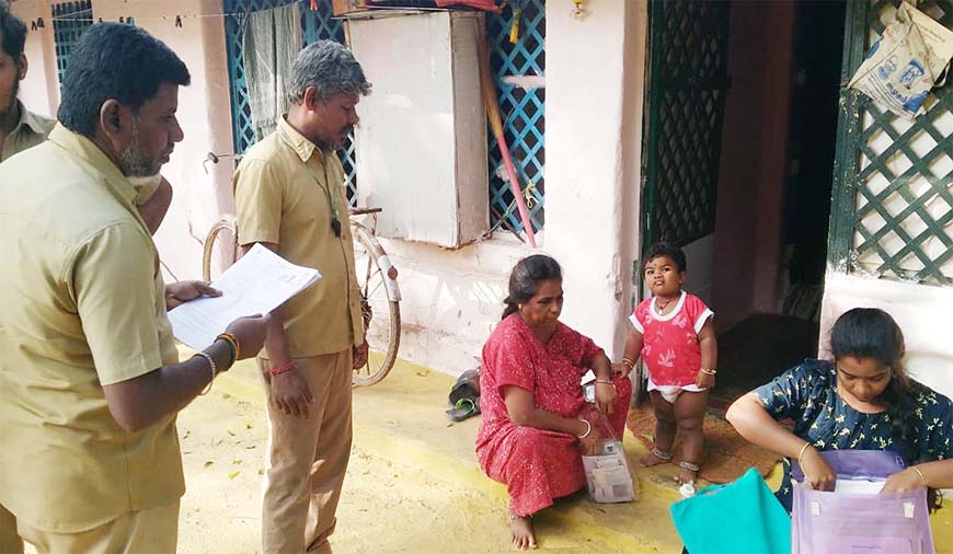 எஸ்ஐஆர் - தேர்தல் ஆணையத்தின் அவசரமும் தூய்மைப் பணியாளர்களின் துயரமும்