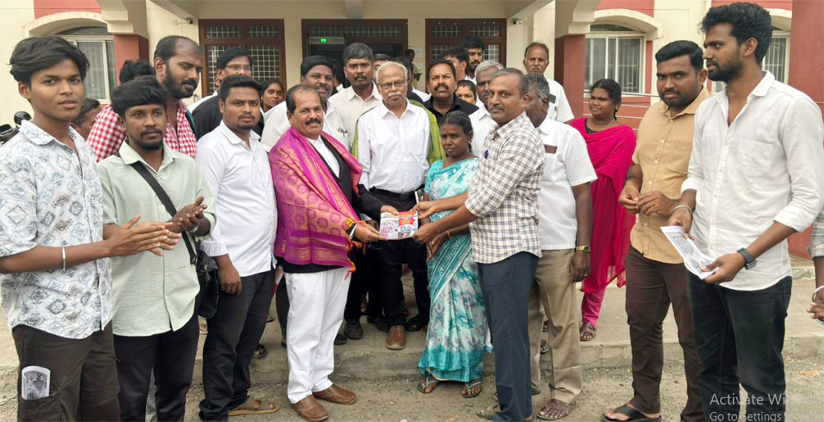 சமையலர் பாப்பாளுக்கு அரசு வீடு வழங்கக் கோரிக்கை