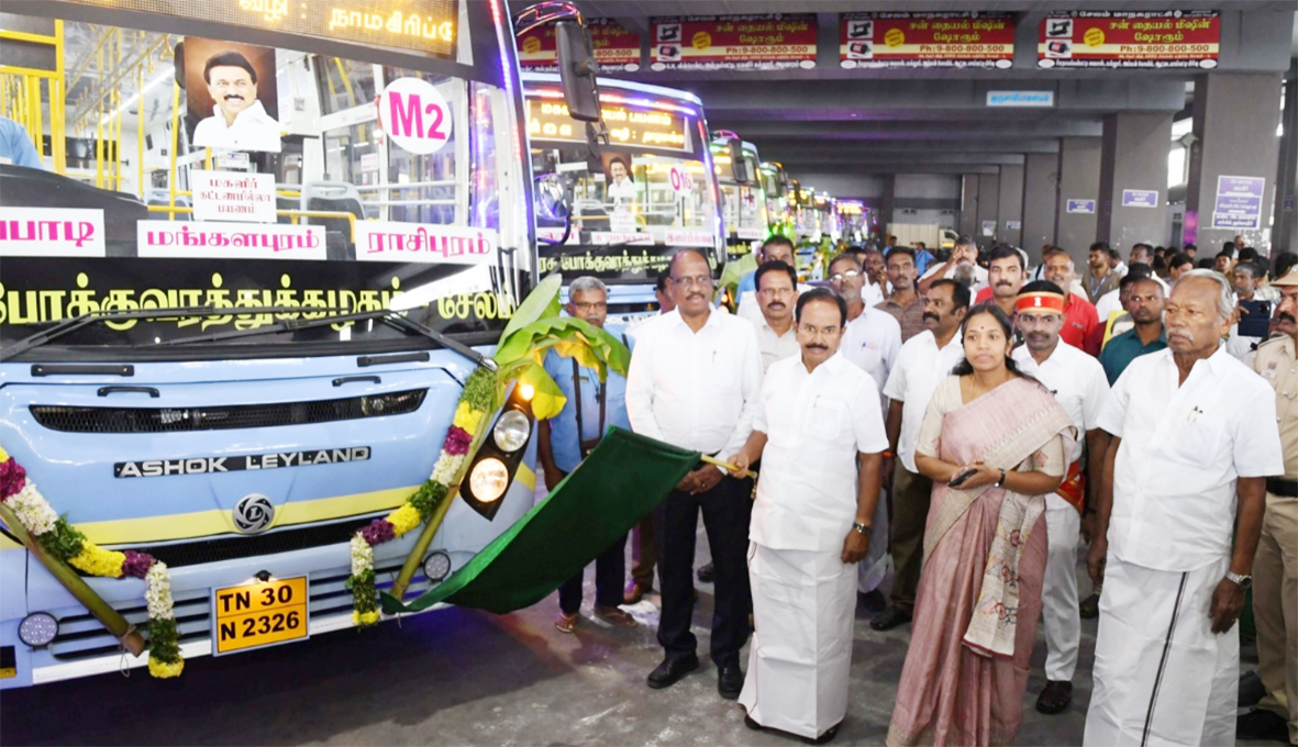 சேலத்தில் 10 புதிய பேருந்துகளை அமைச்சர் துவக்கி வைத்தார்