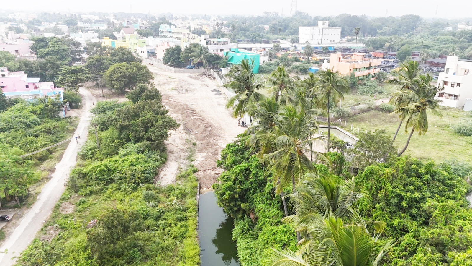 ‘‘ரெண்டு கால்வாயில் ஒன்ன காணோம்’’ நீரோட்டம் பாதிப்பால் பொதுமக்கள் அதிர்ச்சி!