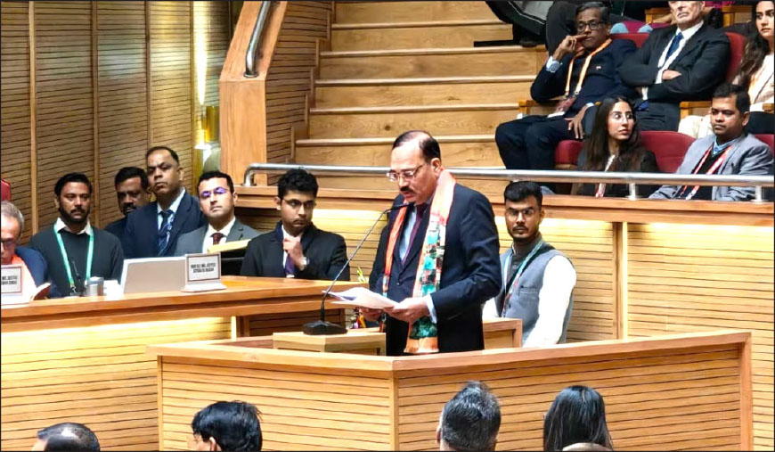 ‘இந்திய ஜனநாயகம் மிருதுவானது; ஆனால் எளிதில் உடையக்கூடியது அல்ல’