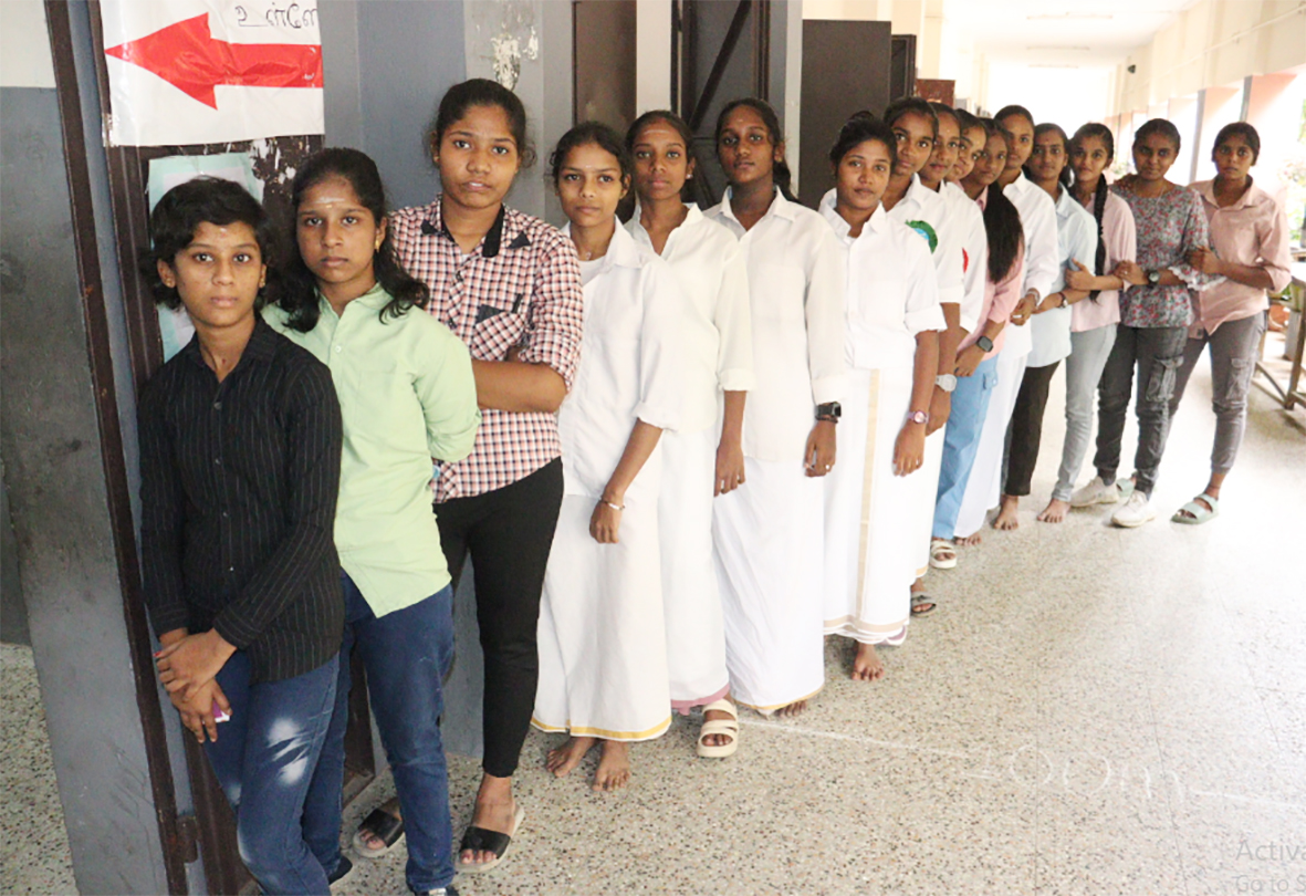 ஜெய்வாபாய் பள்ளியில் மாணவியருக்கு மாதிரி தேர்தல்