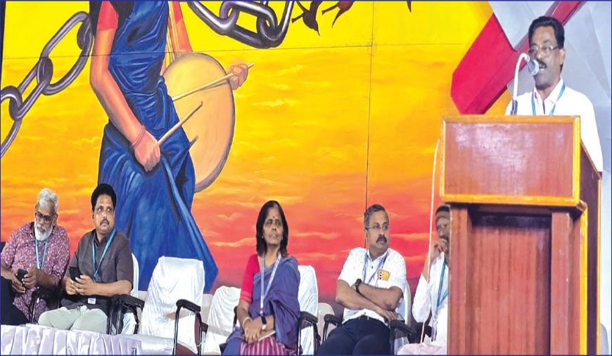 ‘வாய்மொழி இலக்கியம் அழுத்தமானது’