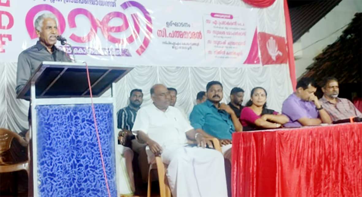 இடது முன்னனி சார்பில் பஞ்சாயத்து ராஜ் இயக்கம்