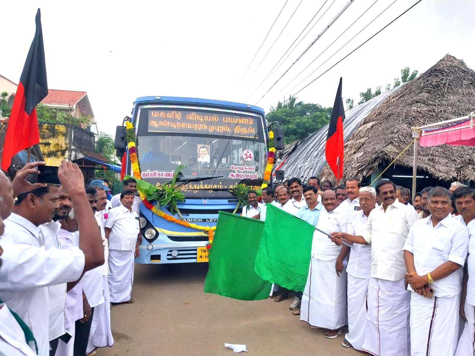 காமாட்சிபுரம், ஆண்டிராமாபுரம் வழித்தடங்களில் புதிய பேருந்துகள் சேவை அமைச்சர் தொடங்கி வைத்தார்