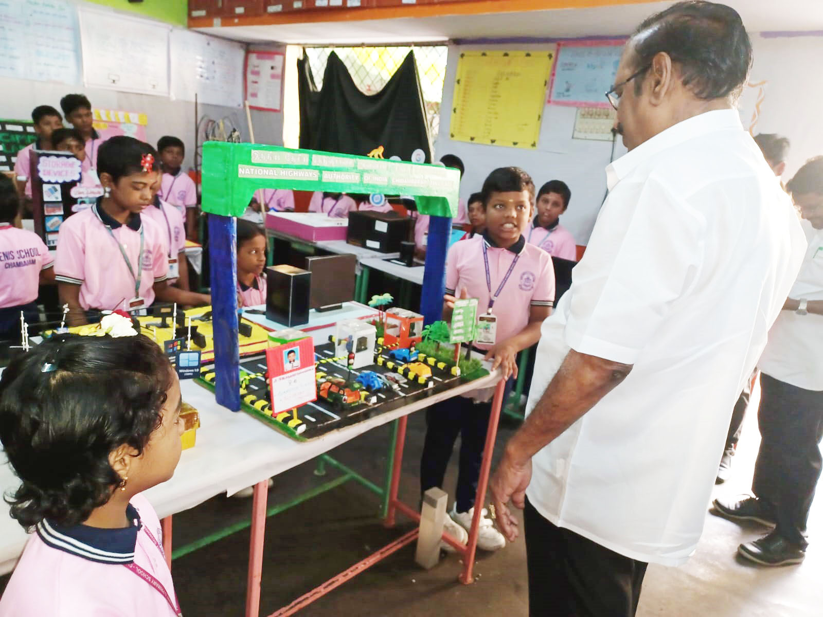 சிதம்பரம் வீனஸ் பள்ளியில் அறிவியல் கண்காட்சி