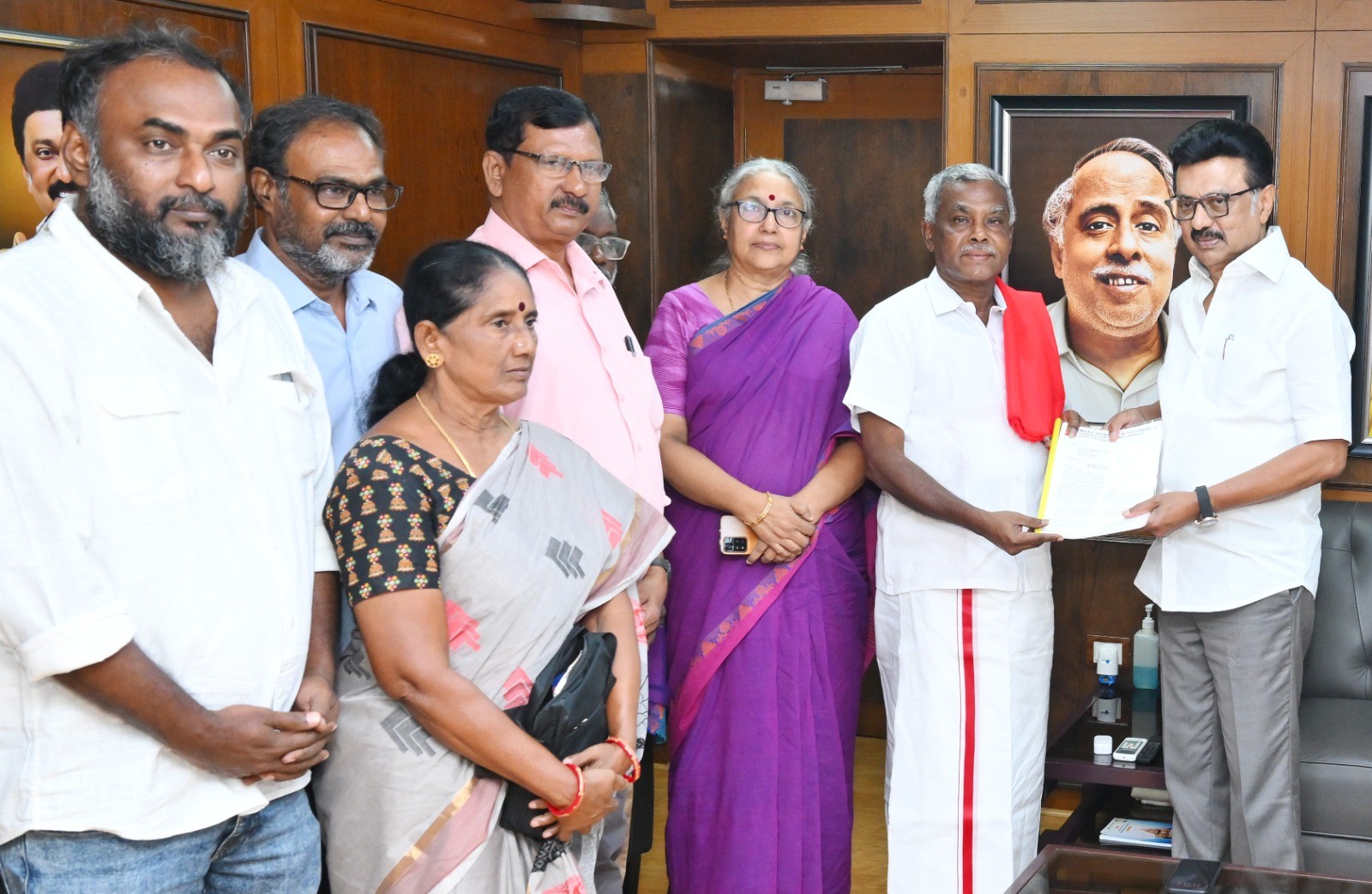 சென்னை: மக்களுக்கு குடிமனைப்பட்டா கோரி சிபிஎம் போராட்டம்! - உயர்மட்டக்குழு அமைக்க முதலமைச்சர் உறுதி!