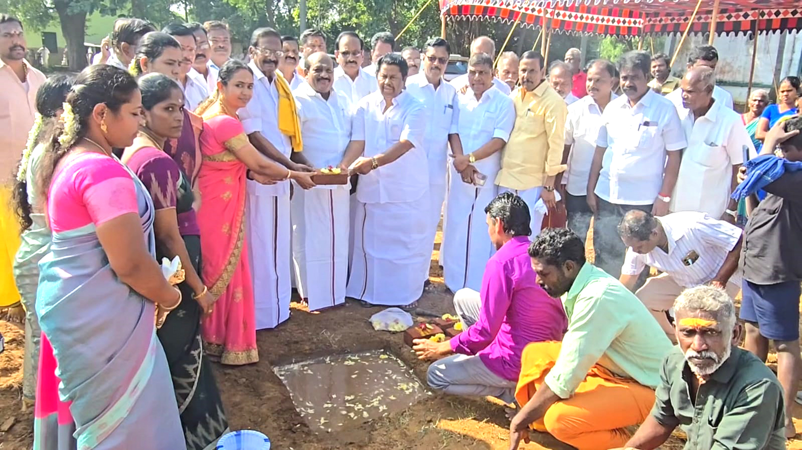 சாக்கோட்டையில் விதை பதப்படுத்தும் கட்டிட பணி துவக்கம்