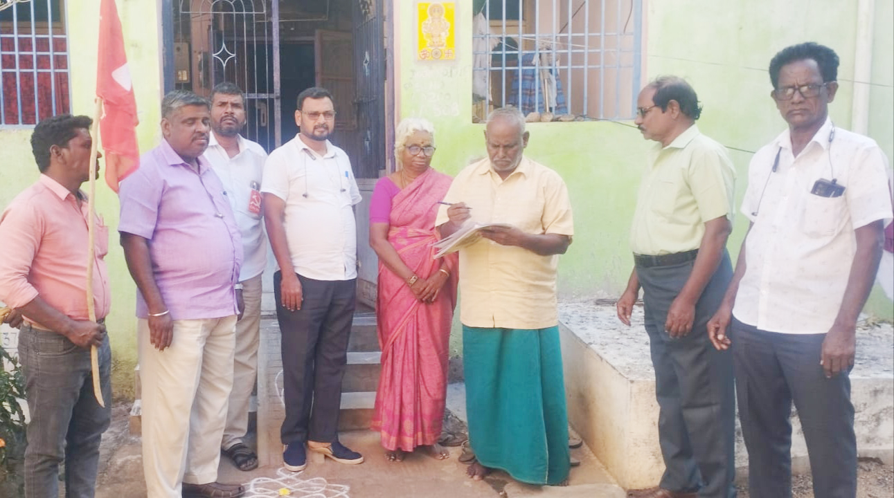 கால்வாய், சாலை வசதி கோரி சிபிஎம் கையெழுத்து இயக்கம்