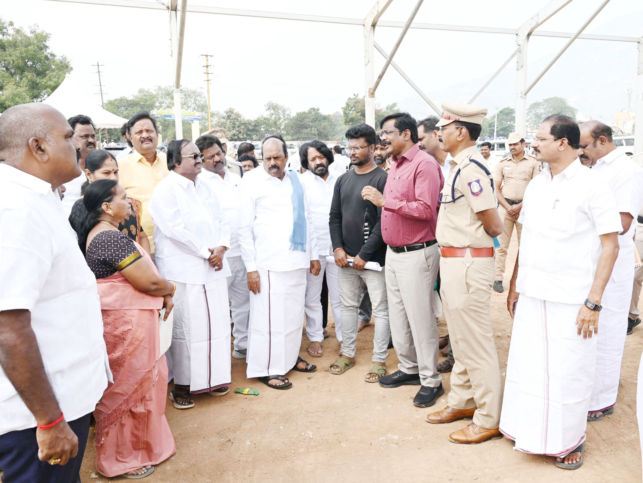 முதலமைச்சர் வருகை முன்னேற்பாடு அமைச்சர் எ.வ. வேலு மற்றும் அதிகாரிகள் ஆய்வு