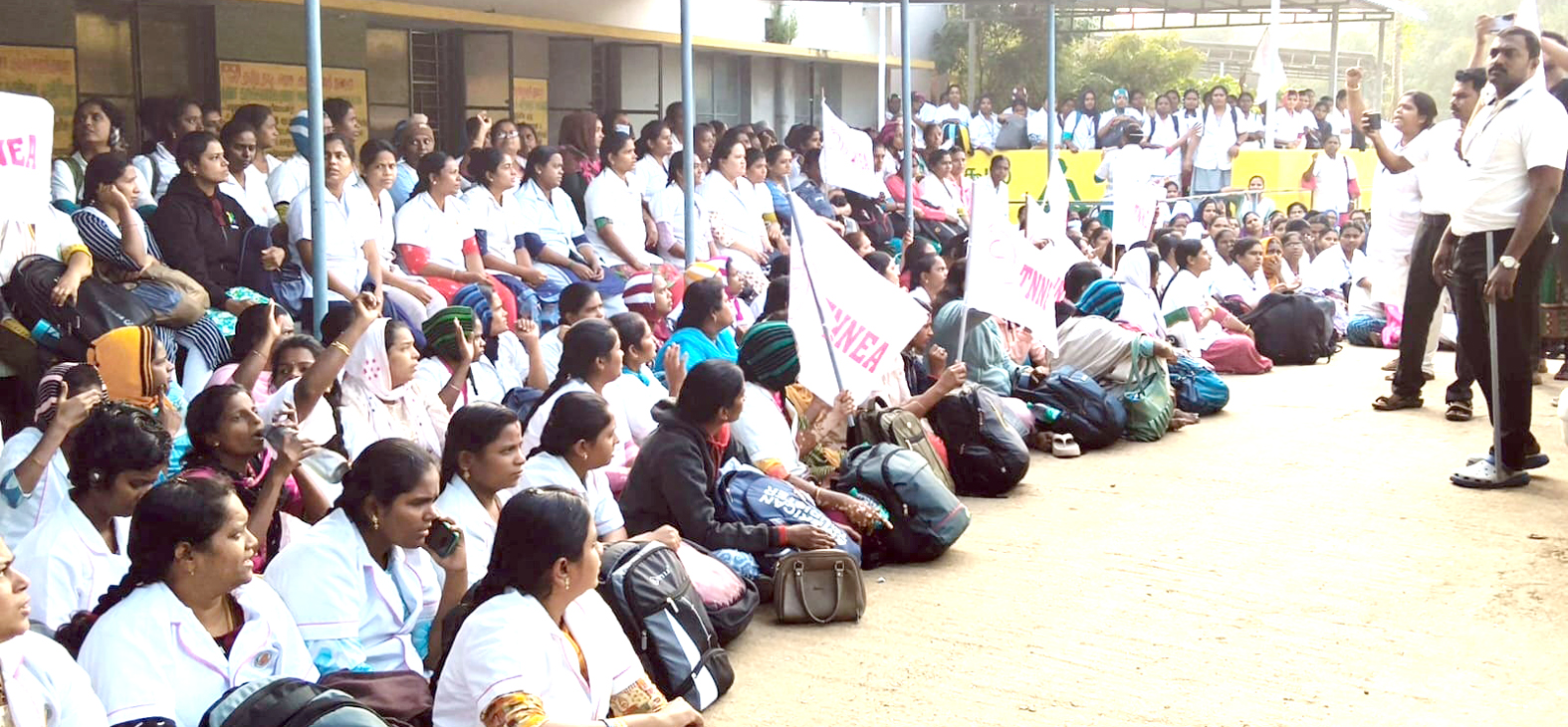 4 ஆவது நாளாக செவிலியர்கள் காத்திருப்பு போராட்டம்: இன்று அமைச்சர் பேச்சுவார்த்தை