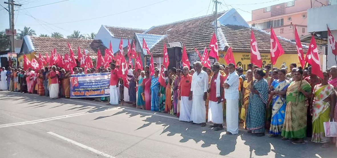 மகாத்மா காந்தி பெயரிலேயே 100 நாள் வேலை திட்டம் தொடர வலியுறுத்தி ஆர்ப்பாட்டம்