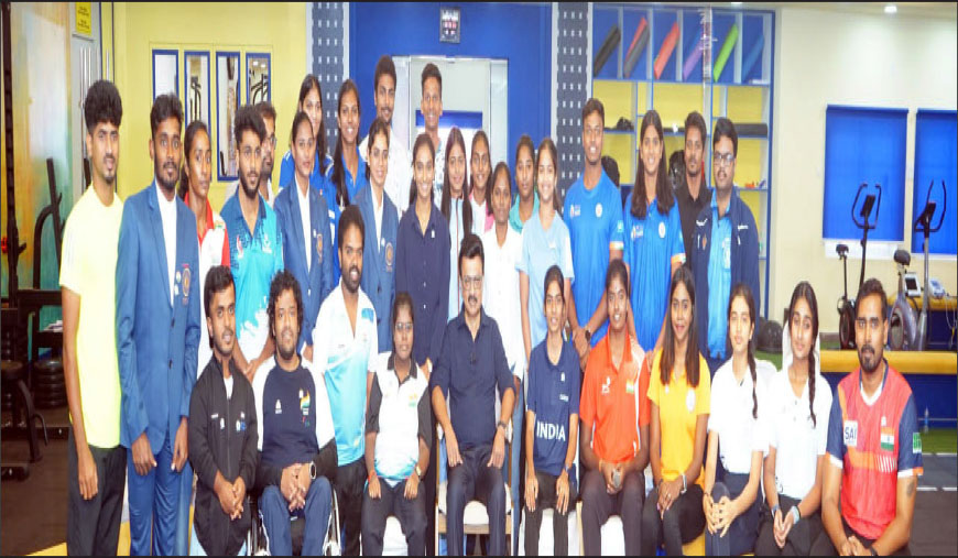 விளையாட்டு மைதானத்தில் முதலமைச்சர் கனவுகளுக்கு சிறகு கொடுக்கும் உரையாடல்!