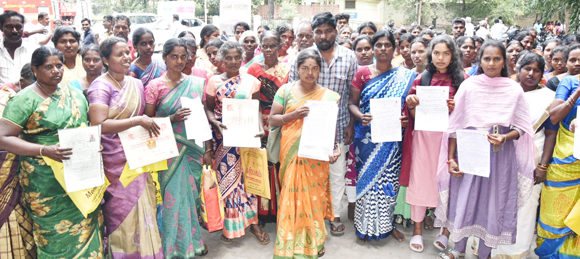 “பட்டா கொடுத்தும் நிலத்தை அளக்கவில்லை”