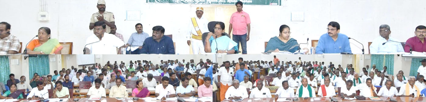 பயிர் காப்பீடு கணக்கீட்டு குழுவில் விவசாயியை சேர்க்க வேண்டும்