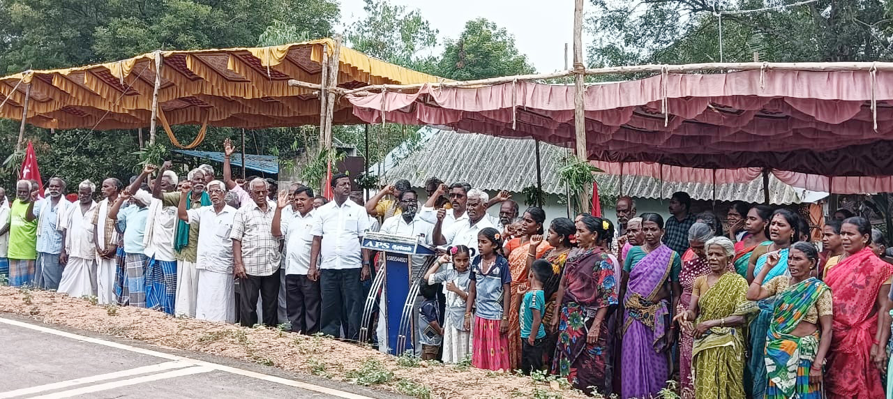 மலையடிகுப்பத்தில் 11-வது நாளாகத் தொடரும் காத்திருப்புப் போராட்டம்