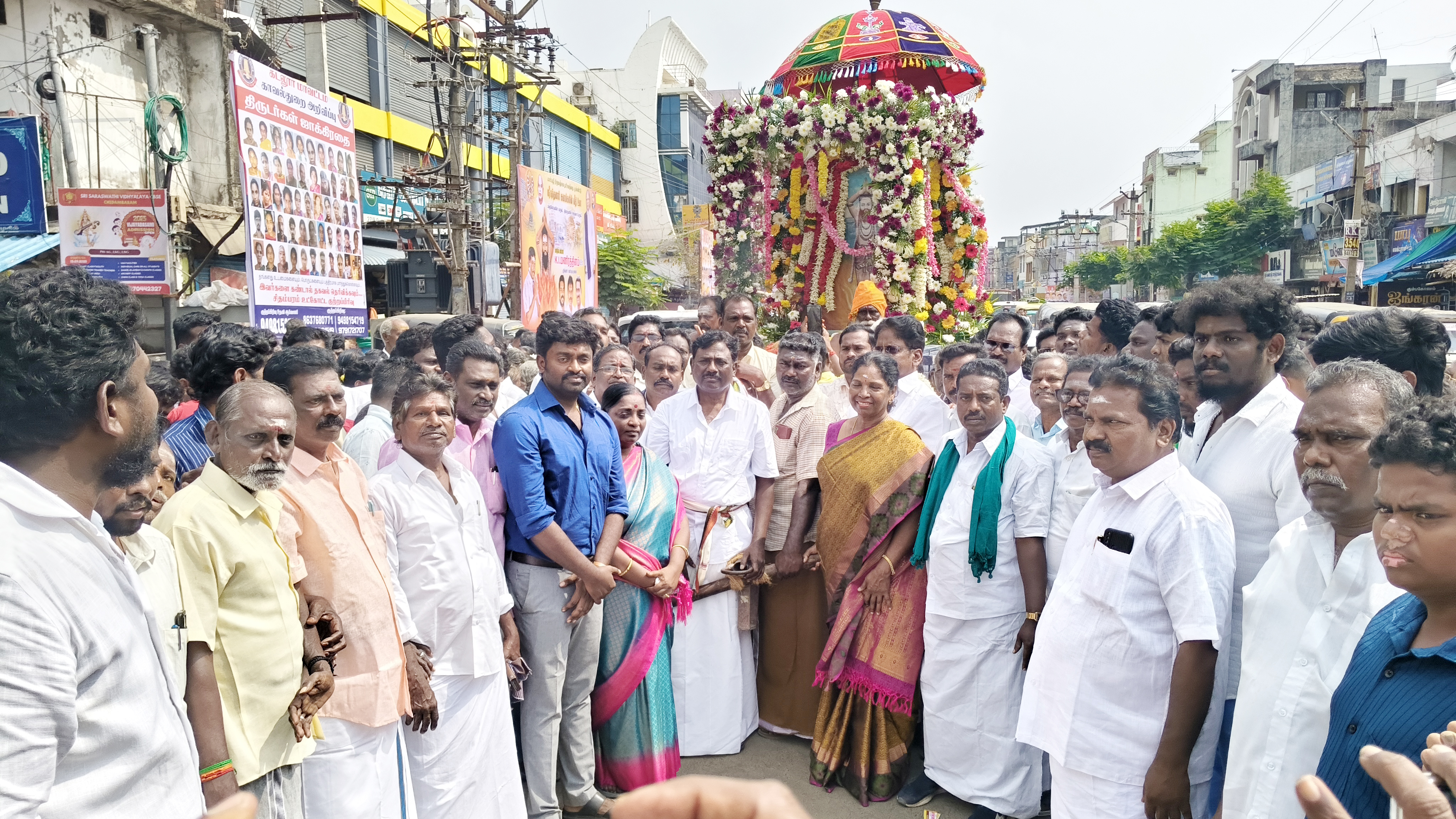 சிதம்பரம் நடராஜர் கோயில் தரிசன விழாவில் நந்தனார் பட வீதிஉலா!