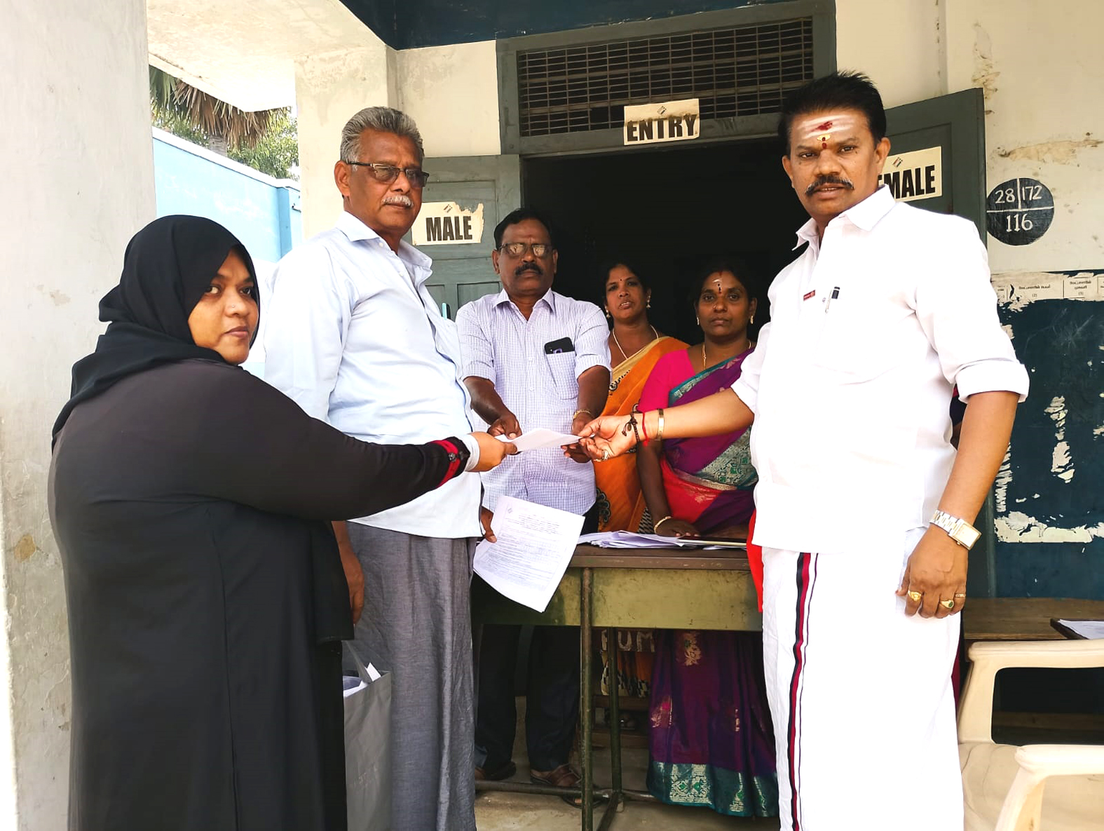 தஞ்சாவூர் மாவட்டம் பாபநாசம் அருகே, பண்டாரவாடையில்