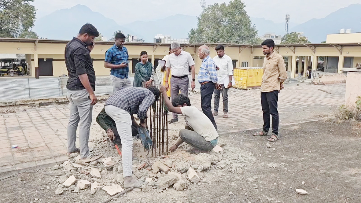 பேருந்து நிலைய மேம்பாட்டுப் பணிகள்: மண்டல செயற்பொறியாளர் ஆய்வு