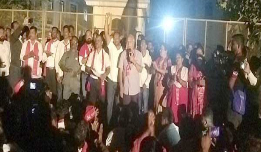 55 கி.மீ., நடைபயணம் ; 50,000 பேர் பங்கேற்பு; 7 மணிநேரம் பேச்சுவார்த்தை மகாராஷ்டிராவில் சிபிஎம் போராட்டம் மாபெரும் வெற்றி