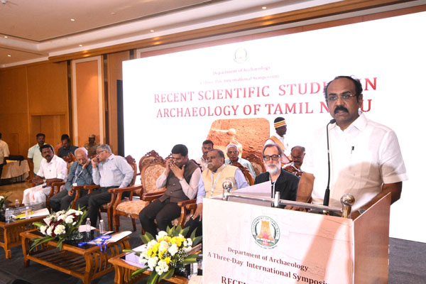 மதுரையில் அகழாய்வு பொருட்கள் கண்காட்சி அமைச்சர் தங்கம் தென்னரசு தொடங்கி வைத்தார்