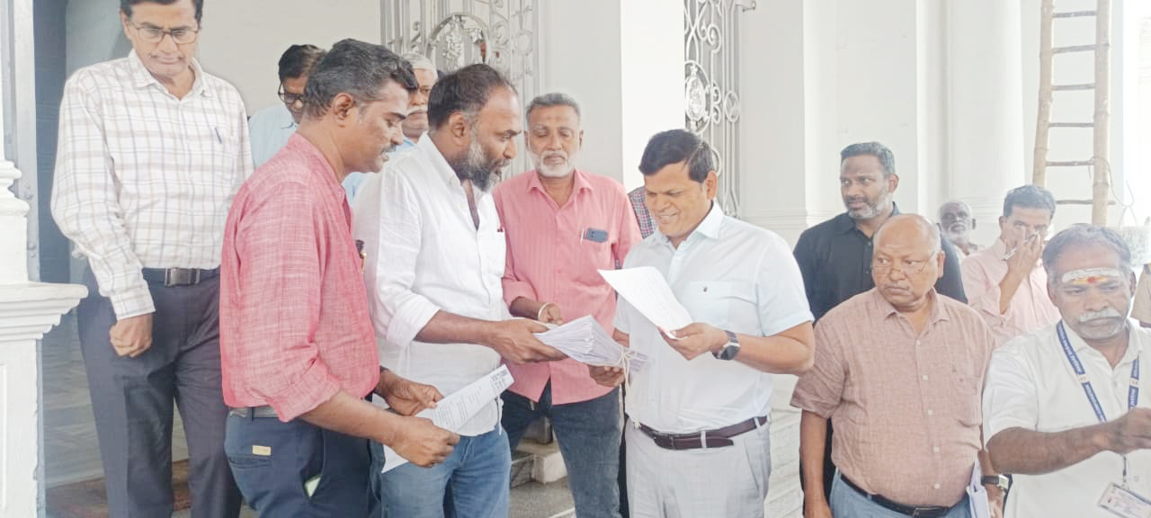 வீடற்ற மக்களுக்கு குடியிருப்புகள் வழங்க கோரிக்கை