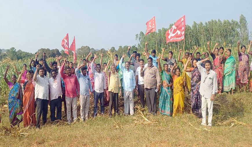 ஆந்திராவில் பழங்குடி மக்கள் மீது அடக்குமுறை