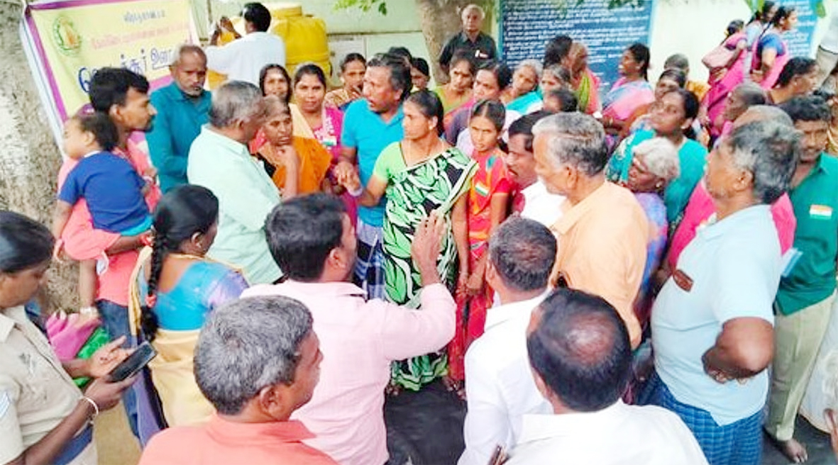 பட்டாவை பதிவேற்ற அழைக்கழிப்பு கிராம சபையில் வாக்குவாதம்