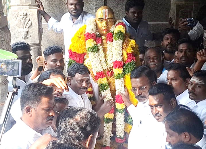 நந்தனார் மடத்தில் தொல். திருமாவளவன் மரியாதை