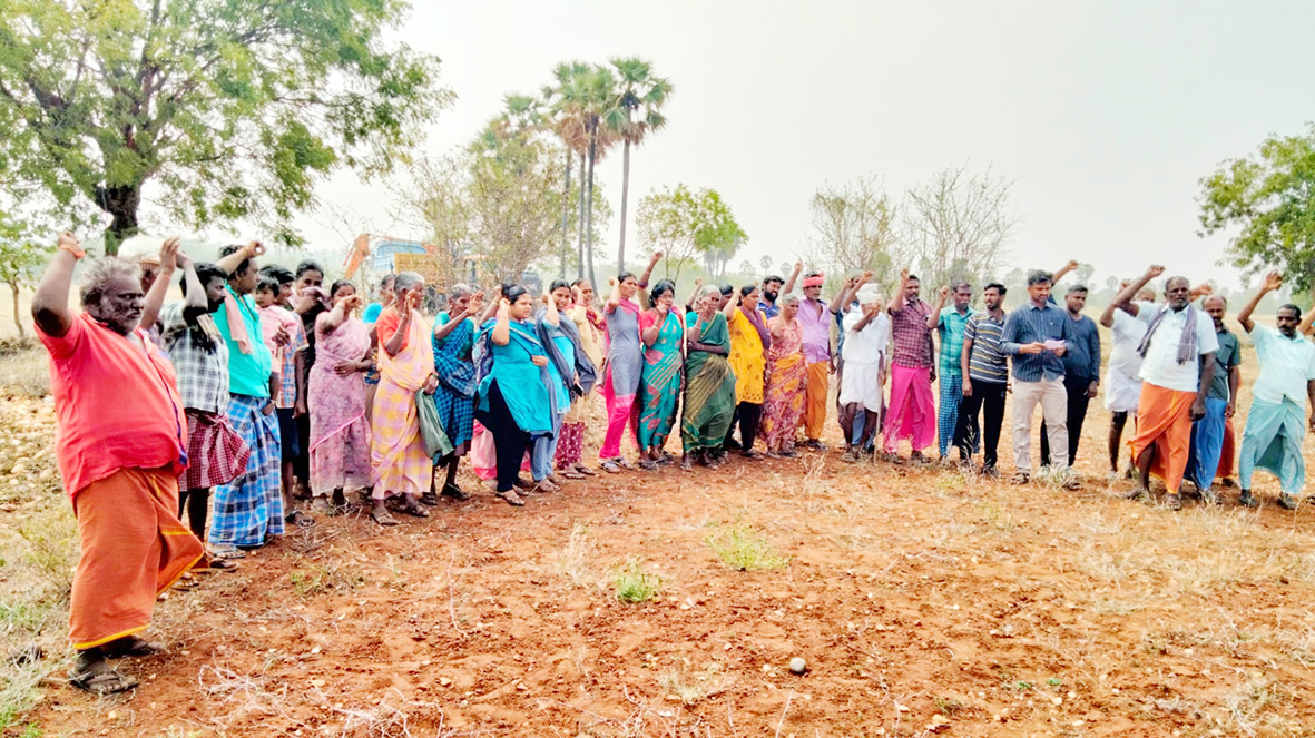 கல்குவாரி அமைக்க எதிர்ப்பு: மக்கள் போராட்டம்