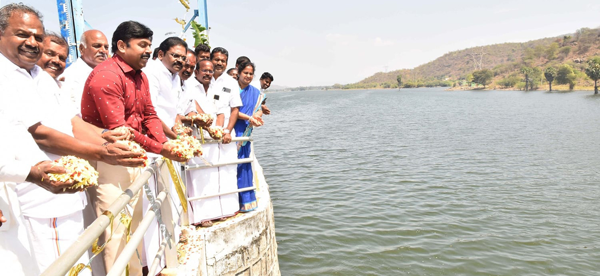 தொப்பையாறு நீர்த்தேக்கத்திலிருந்து பாசனத்திற்கு தண்ணீர் திறப்பு