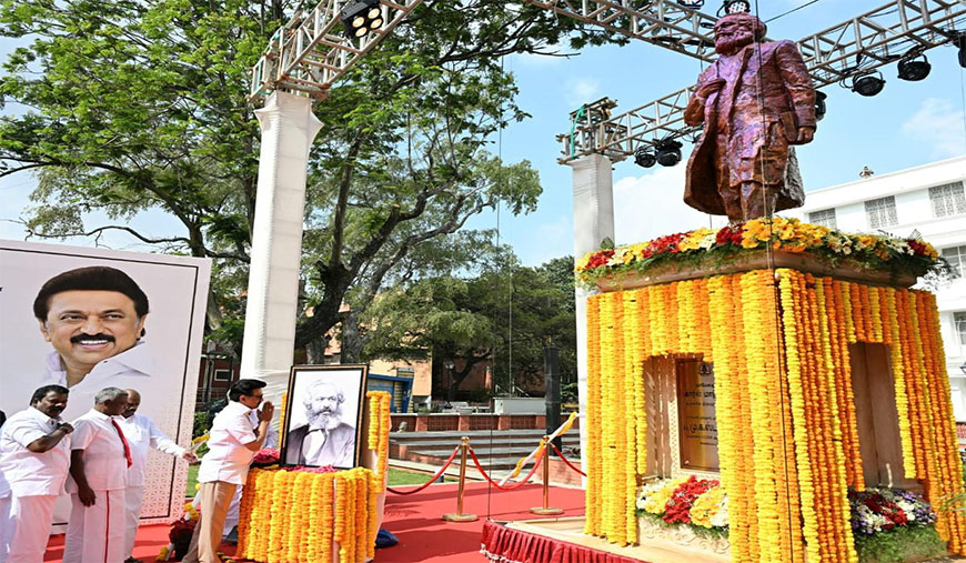 அறிவுக் கூடத்தில் மிளிரும் அரும்பெரும் தத்துவஞானி