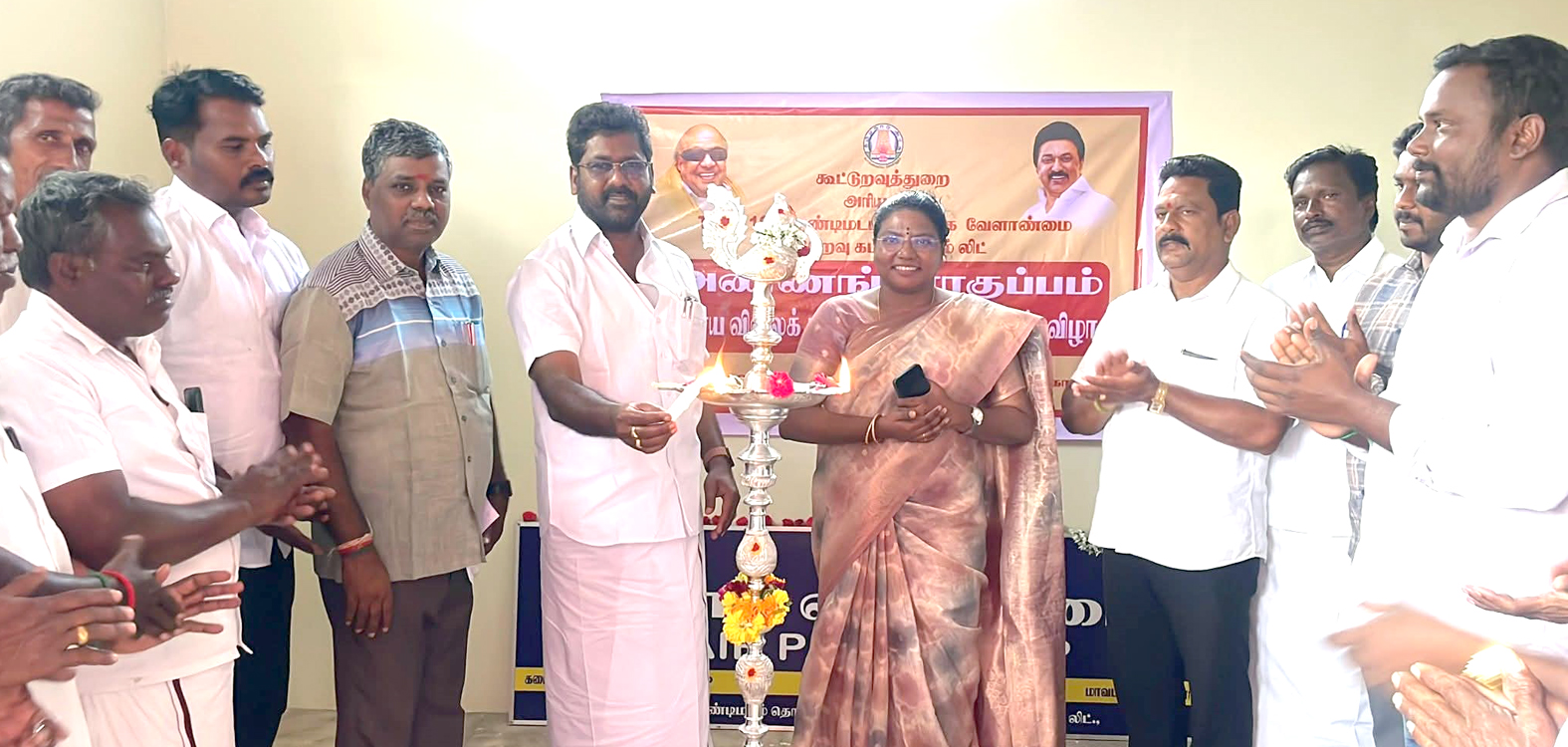 ஆண்டிமடத்தில் ரூ.1.23 கோடி திட்டப் பணிகள் துவக்கி வைப்பு