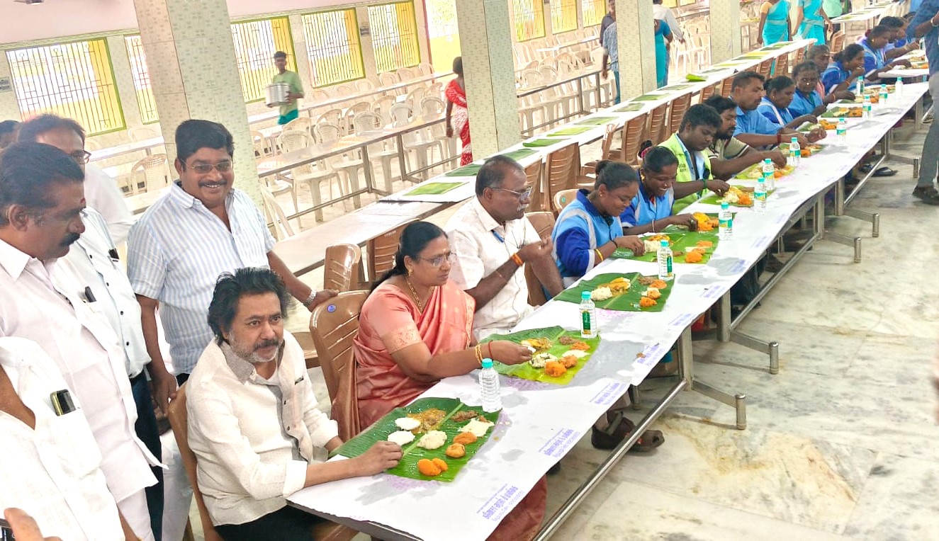 சிதம்பரம் மற்றும் அண்ணாமலை நகரில் தூய்மைப் பணியாளர்களுக்குக் காலை உணவுத் திட்டம்