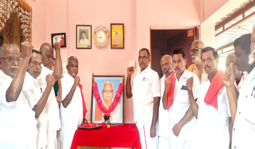 தோழர் டி. அய்யாறு குடும்பத்தினருக்கு பெ.சண்முகம் ஆறுதல்