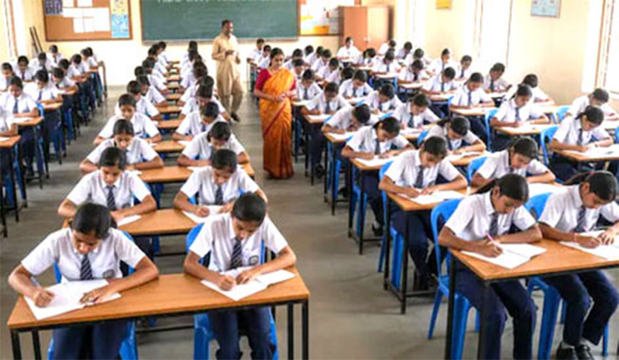 சிபிஎஸ்இ பொது தேர்வுகள் இன்று முதல் தொடக்கம்