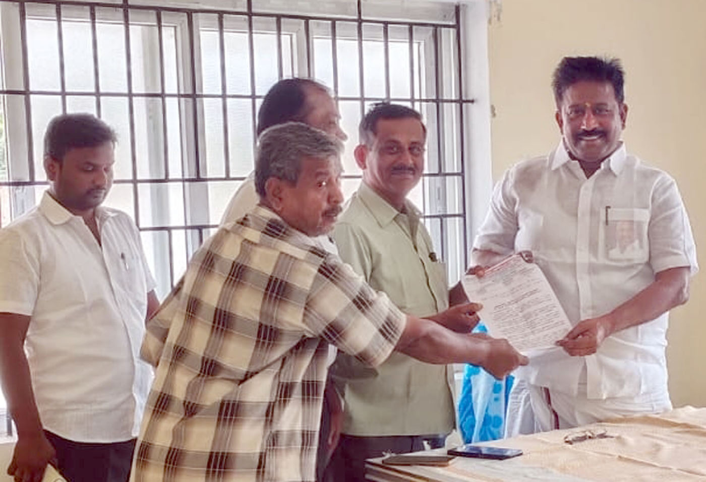 இராஜபாளையத்தில் மாற்றுத் திறனாளிகள் மனு