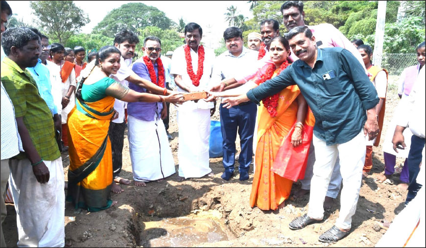 ஞானாம்பிகை மகளிர் கல்லூரியில் புதிய வகுப்பறைகள் கட்ட அடிக்கல் நாட்டல்