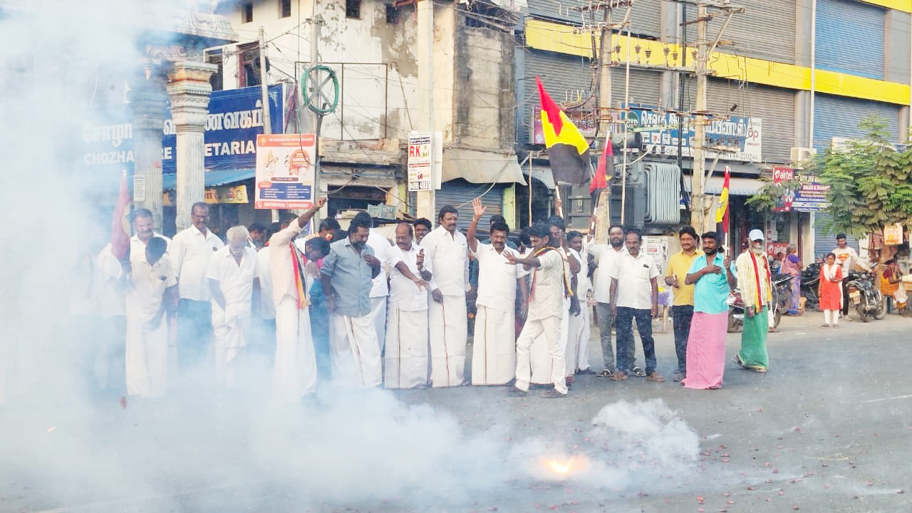 திமுக கூட்டணியில் தேமுதிக சிதம்பரத்தில் உற்சாகக் கொண்டாட்டம்