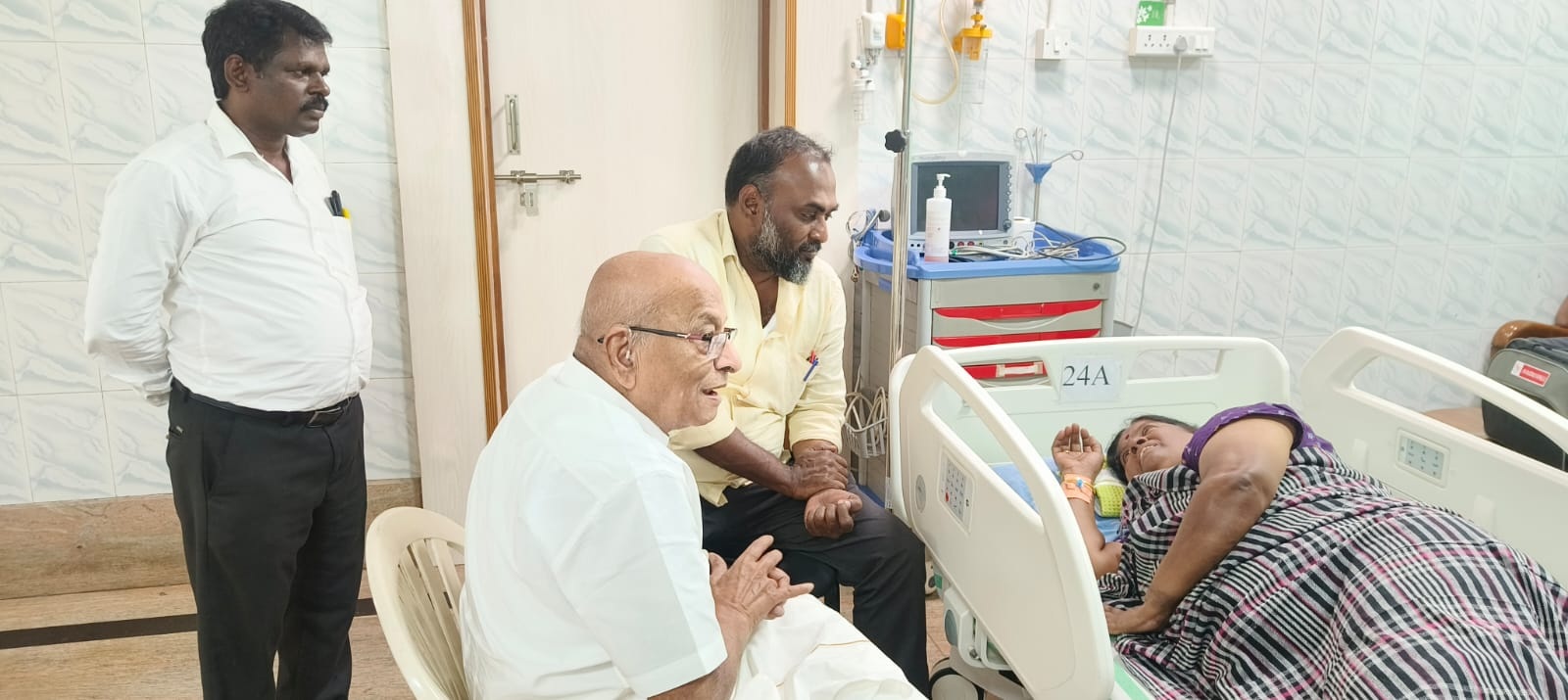 காவல்துறையினர் தாக்கியதில் சென்னை ராஜிவ் காந்தி அரசு